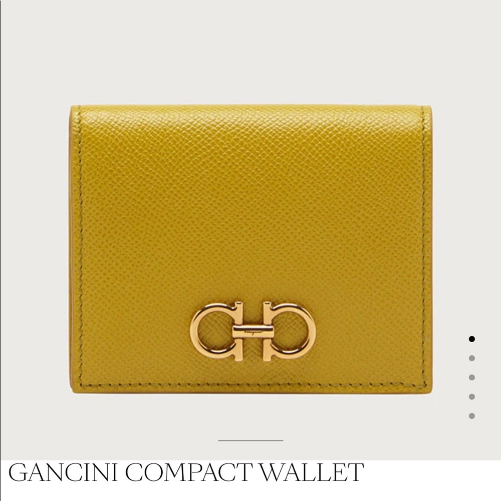 💯Brass Ferragamo Gancini Compact Wallet No Tax - Picture 15 of 15